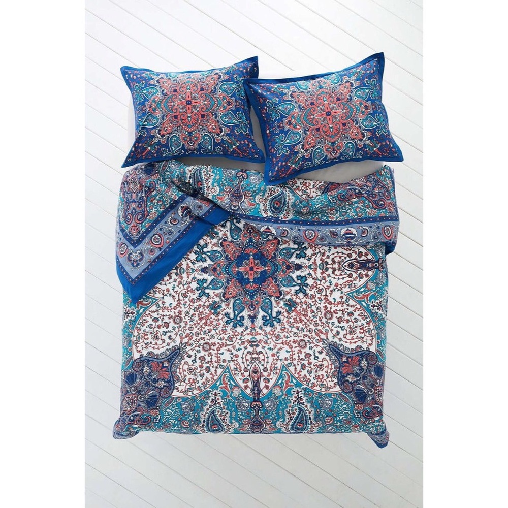 Plum & Bow Dandeli Medallion Duvet Cover Set